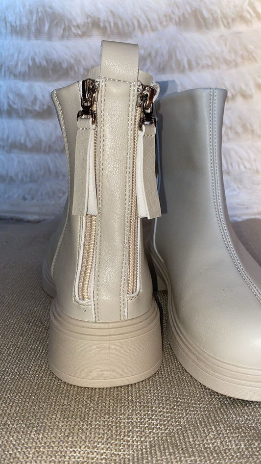 PROMOTION boots cuir 4900 da quantité limitée