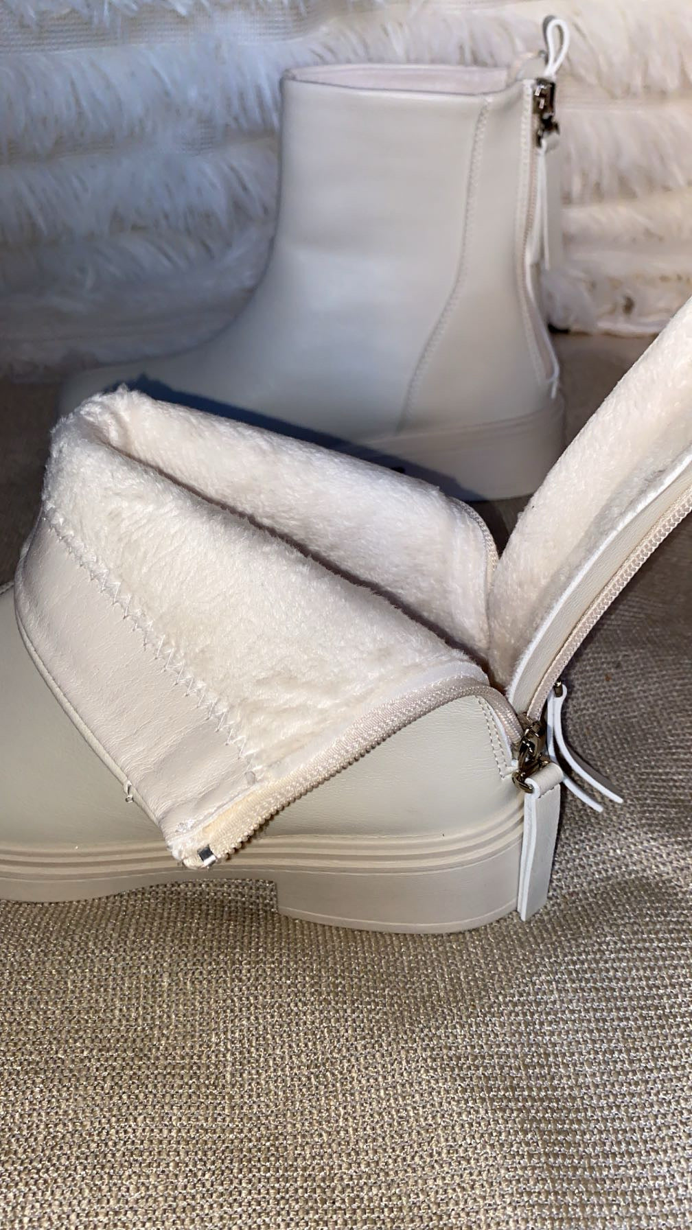 PROMOTION boots cuir 4900 da quantité limitée